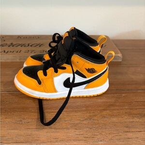 Kids/Toddler Black and Yellow Sneakers- JORDANS SIZE 9c